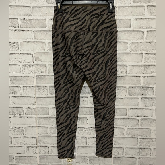 Women’s Evolution and Creation animal print high waist The Brianna leggings Sm - Picture 2 of 3